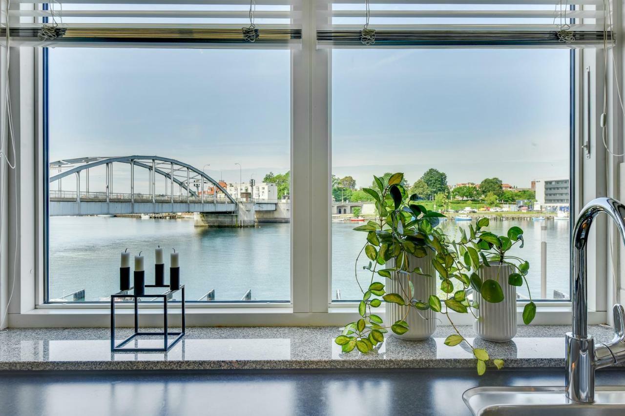 Luxury City Center Harbour Apartment 2 Bedroom Sonderborg Bagian luar foto