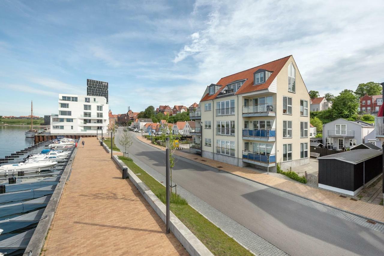 Luxury City Center Harbour Apartment 2 Bedroom Sonderborg Bagian luar foto