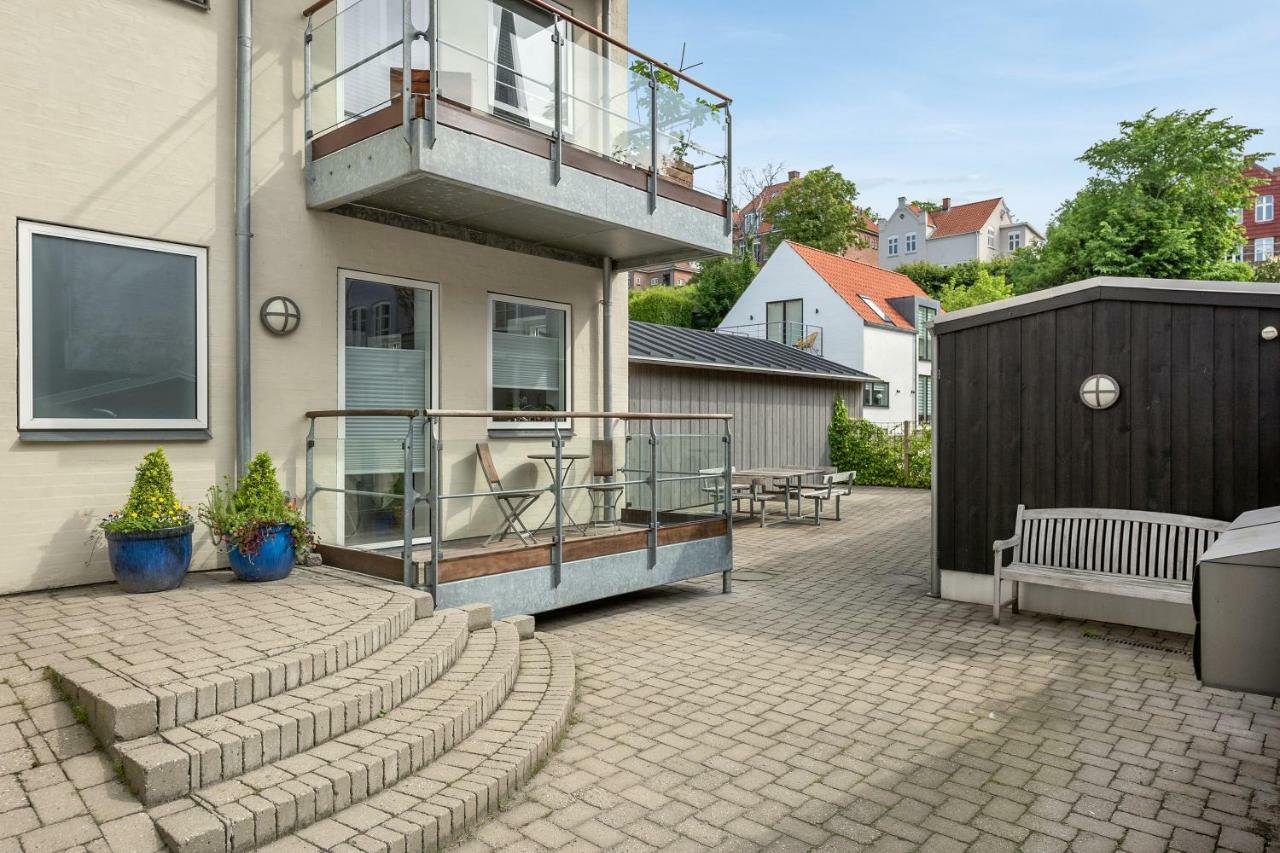 Luxury City Center Harbour Apartment 2 Bedroom Sonderborg Bagian luar foto