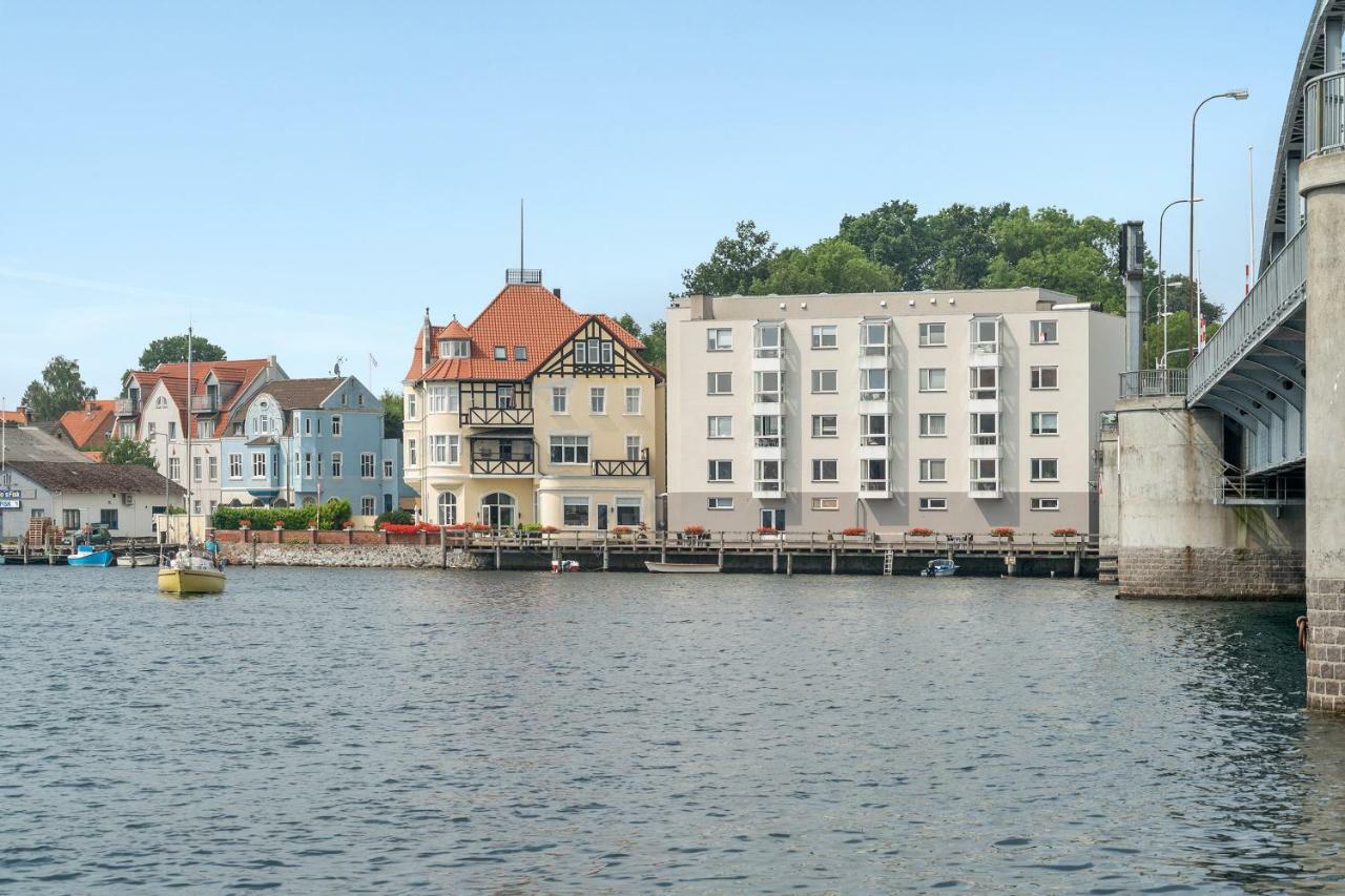 Luxury City Center Harbour Apartment 2 Bedroom Sonderborg Bagian luar foto