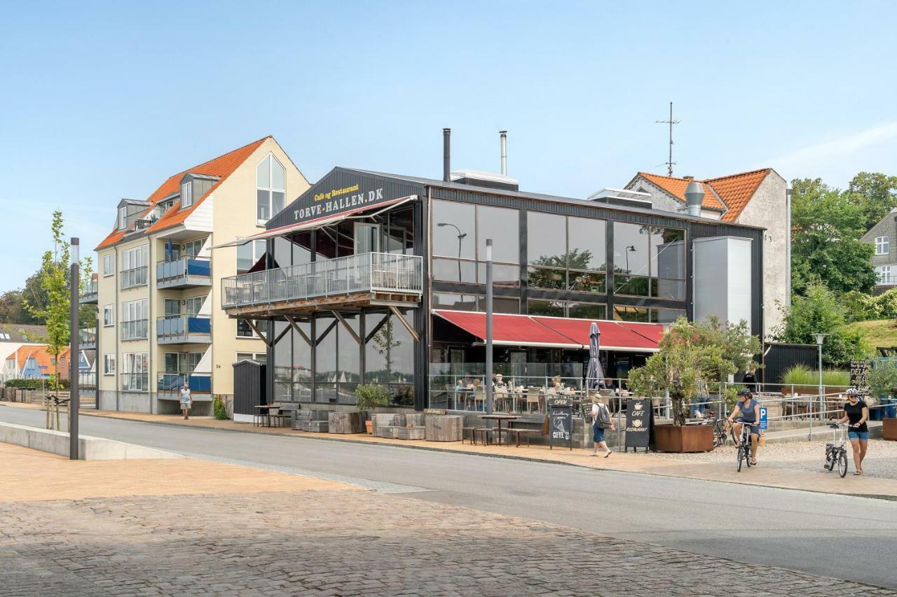 Luxury City Center Harbour Apartment 2 Bedroom Sonderborg Bagian luar foto